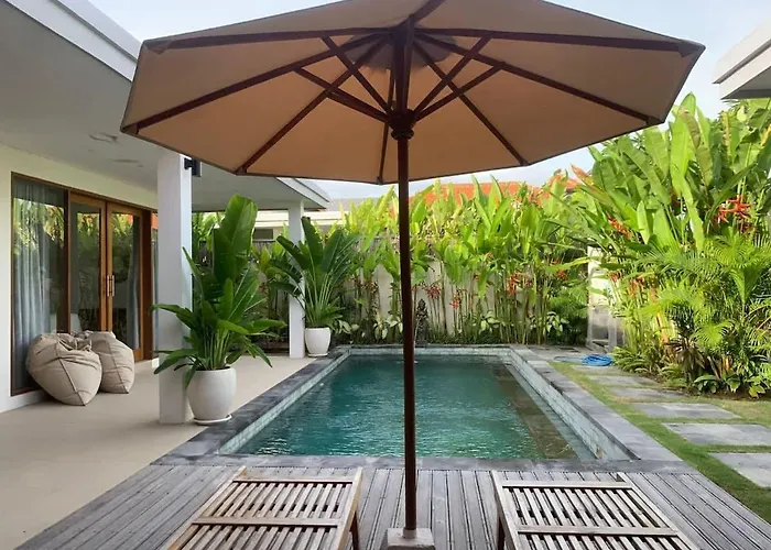 Ferienhaus Seseh Beach-twin Celestine 3 Bedrooms With Private Pool-650 M To Munggu