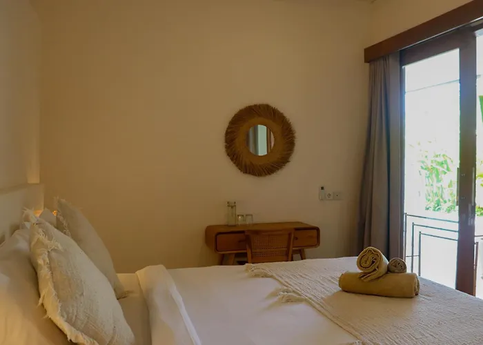 Ferienhaus Seseh Beach-twin Celestine 3 Bedrooms With Private Pool-650 M To Munggu