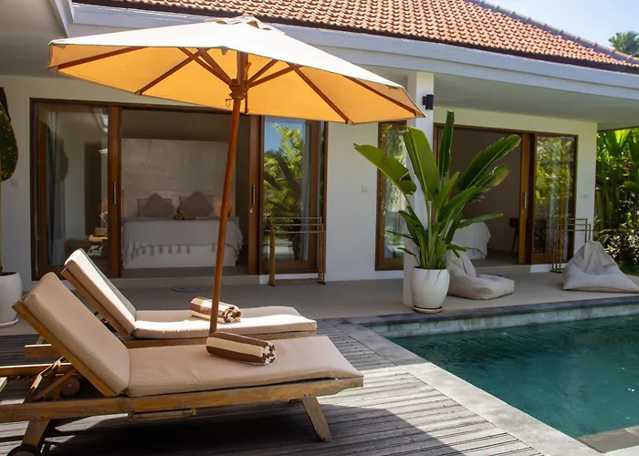 Ferienhaus Seseh Beach-twin Celestine 3 Bedrooms With Private Pool-650 M To Munggu