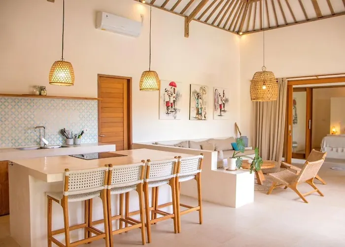 Seseh Beach-twin Celestine 3 Bedrooms With Private Pool-650 M To * Munggu